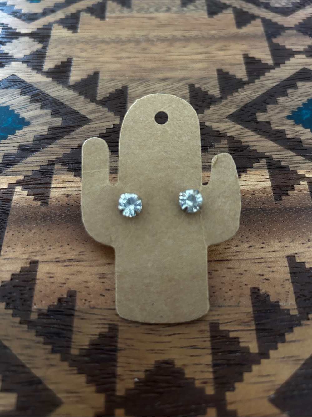 Dazzling White Crystal Stud Earrings - Minimalist Sparkle